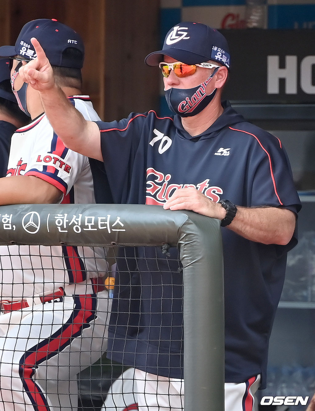 [사진] 롯데 자이언츠 래리 서튼 감독. /OSEN DB
