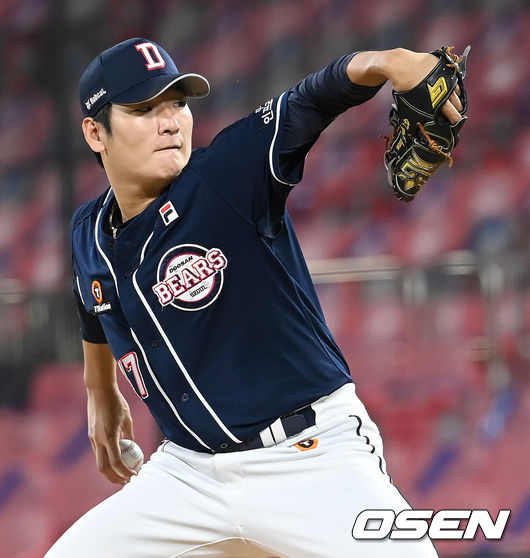 1회말 두산 선발 곽빈이 힘차게 공을 뿌리고 있다. 2021.09.29 / dreamer@osen.co.kr