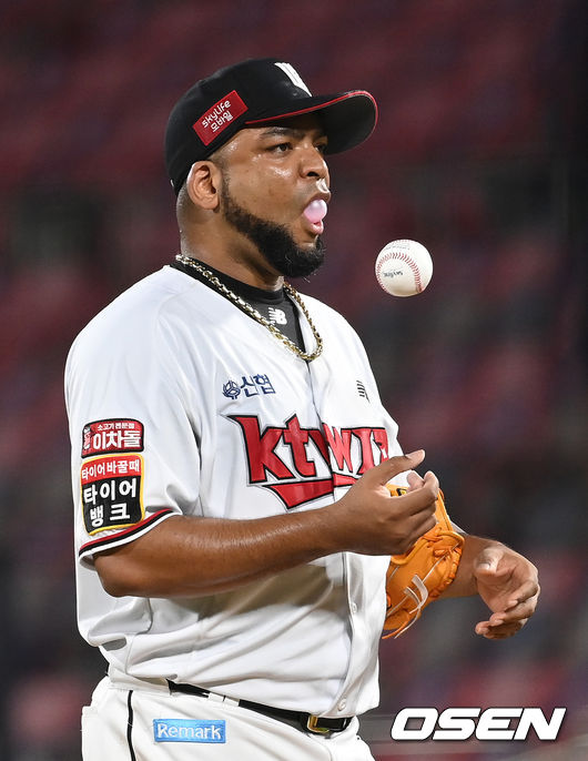 KT 위즈 투수 오드리사머 데스파이네 / OSEN DB