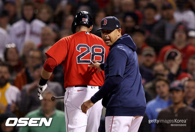 [사진] 21.10.20 알렉스 코라 감독 ⓒGettyimages(무단전재 및 재배포 금지)
