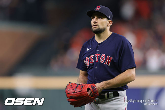 [사진] 보스턴 이오발디는 2021년 10월 23일(한국시간) 미국 텍사스주 휴스턴 미닛 메이드 파크에서 열린 휴스턴 애스트로스와 2021 메이저리그 포스트시즌 아메리칸리그 챔피언십시리즈 6차전에서 선발 등판해 4⅓이닝 동안 5피안타 4탈삼진 1볼넷 1실점 투구를 했다. ⓒGettyimages(무단전재 및 재배포 금지)