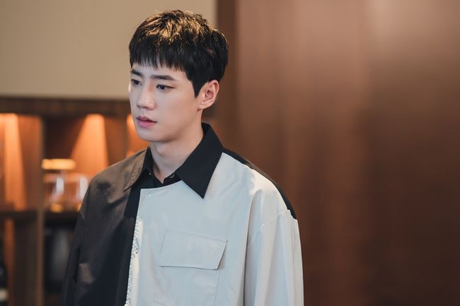 빅오션ENM, 슈퍼문 픽쳐스 제공