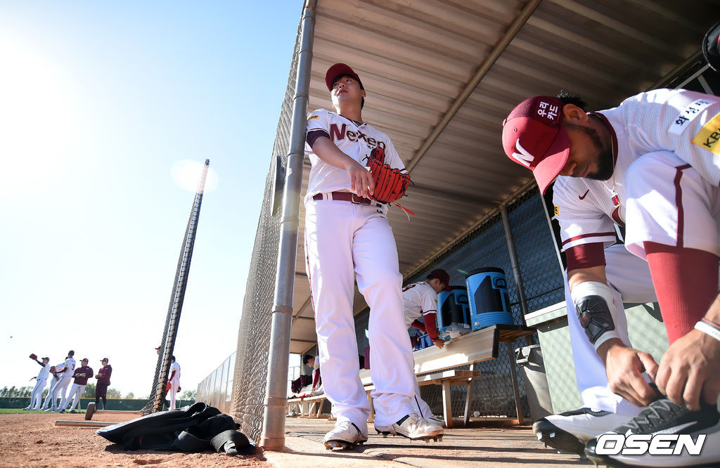 미국 애리조나 서프라이즈에 스프링캠프를 차린 넥센 히어로즈. 오주원, 로저스 2018.02.12 /jpnews@osen.co.kr