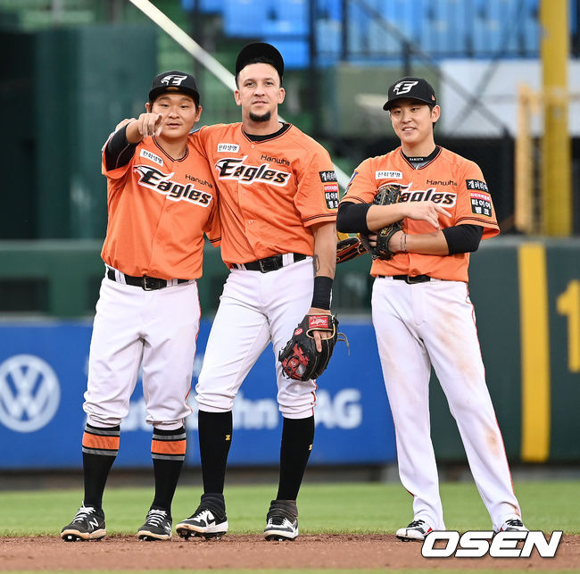 한화 이글스 김태연, 에르난 페레즈, 정은원(왼쪽부터) /OSEN DB