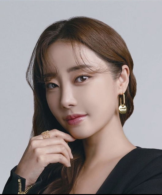 '셀럽뷰티 플러스' 제공