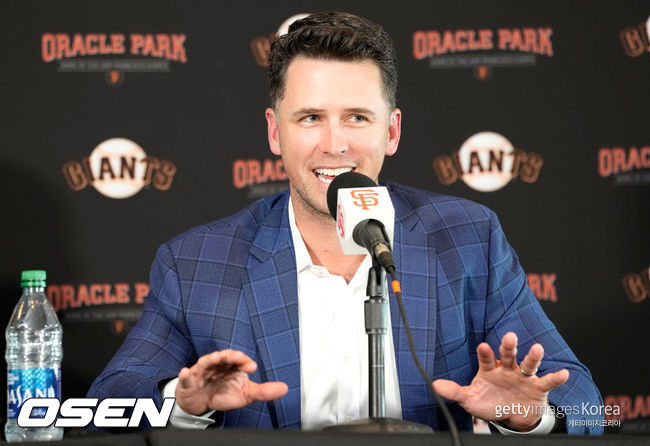 [사진] 샌프란시스코에서 12시즌 뛴 포지는 2021년 11월 5일(이하 한국시간) 기자회견을 통해 올 시즌을 끝으로 은퇴한다고 밝혔다.  ⓒGettyimages(무단전재 및 재배포 금지)