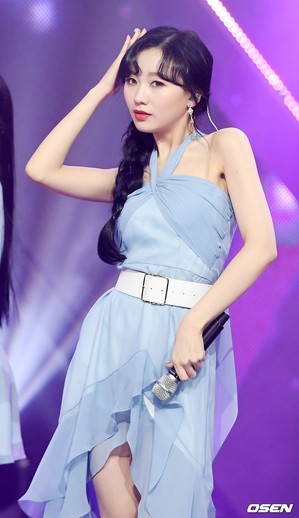 9일 오후 경기도 고양시 일산동구 MBC드림센터에서 진행된 MBC 뮤직 '쇼 챔피언(Show Champion)' 생방송서 러블리즈 류수정이 화려한 무대를 선보이고 있다./ rumi@osen.co.kr
