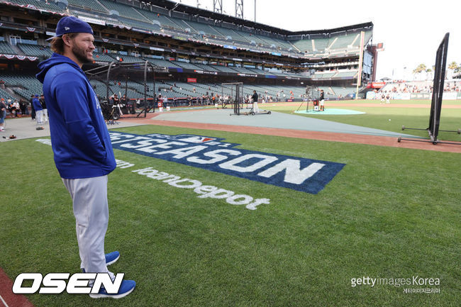 [사진] 다저스는 2021년 11월 8일(이하 한국시간) 퀄리파잉 오퍼(QO) 마감일에 코리 시거, 크리스 테일러에게 1년 1840만 달러(약 218억 원)의 QO를 제안했다고 밝혔다. 하지만 커쇼는 제안을 받지 못했다. ⓒGettyimages(무단전재 및 재배포 금지)