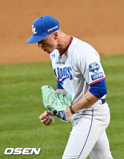 6회초를 마친 삼성 선발 뷰캐넌이 포효하고 있다.2021.11.09 /rumi@osen.co.kr