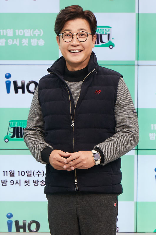 IHQ 제공