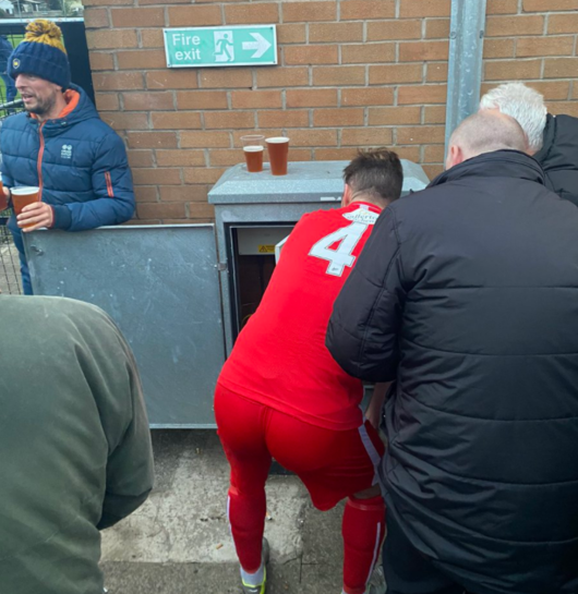 [사진] 사이먼 휴즈 기자 SNS