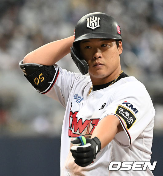 6회말 무사에서 KT 강백호가 우전 안타를 치고 환호하고 있다. /sunday@osen.co.kr