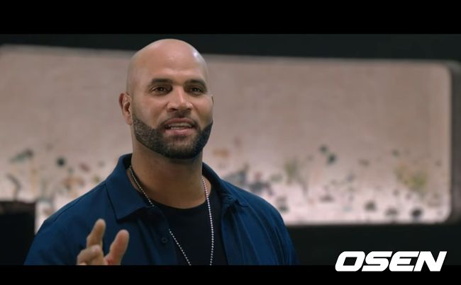 [사진] 영화 '이터널스'의 광고에 출연한 알버트 푸홀스. <알버트 푸홀스 트위터 캡처>