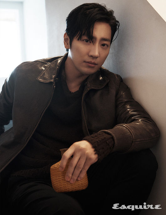 에스콰이어 제공