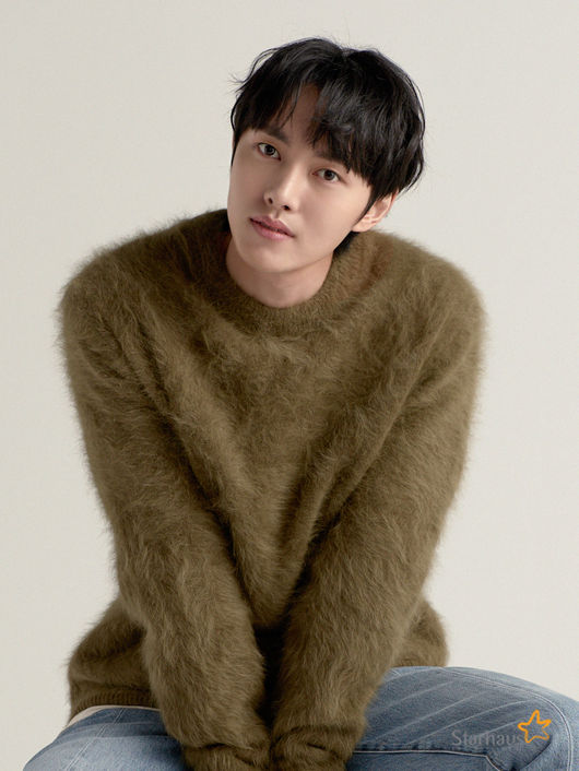 스타하우스 엔터테인먼트 제공