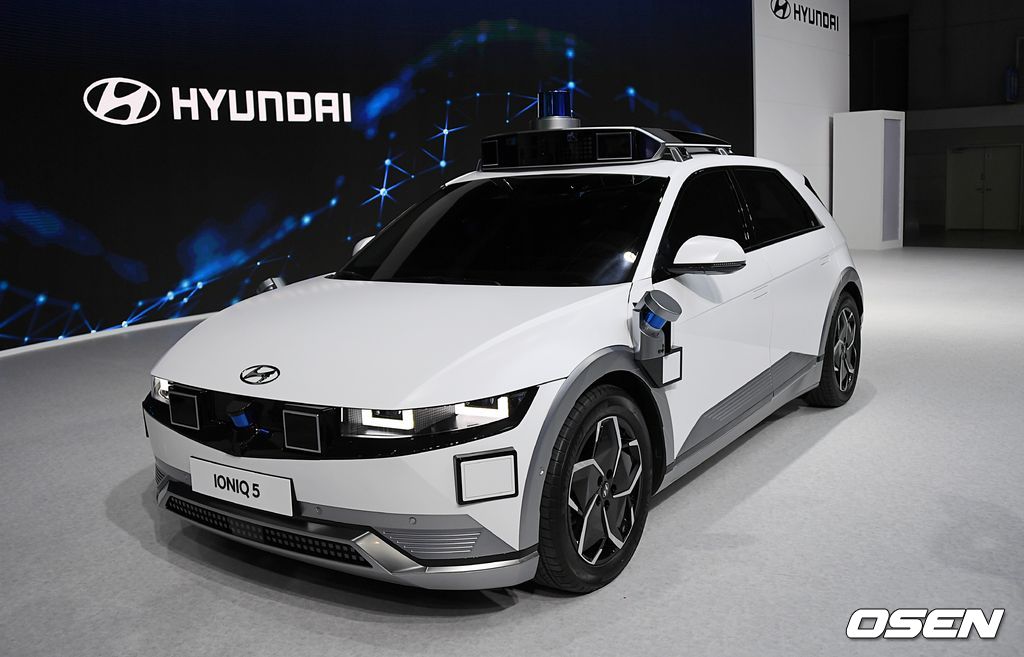 레벨 4 단계의 '아이오닉 5' 자율주행차.