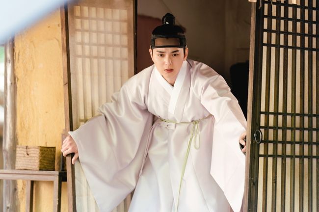 꽃피면달생각하고문화산업전문회사, 몬스터유니온, 피플스토리컴퍼니 제공