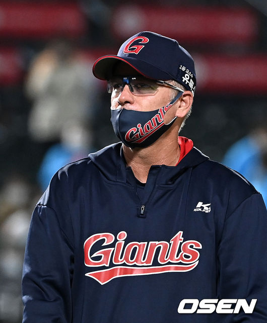 롯데 서튼 감독 2021.10.01 /sunday@osen.co.kr