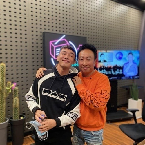 [사진=박명수 SNS] 코미디어 박명수가 배우 유아인에 대해 호평했다. 사진은 과거 '라디오쇼'에 출연한 유아인(왼쪽)과 박명수의 모습이다.