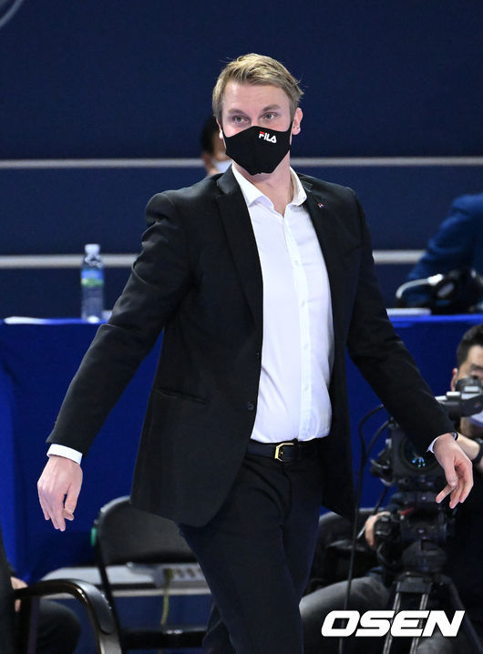 토미 틸리카이넨 대한항공 감독. / OSEN DB