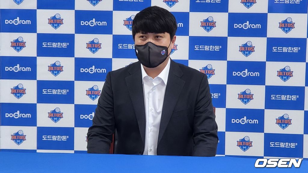 IBK기업은행 안태영 감독대행. /OSEN DB