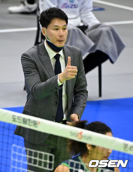 강성형 감독 / OSEN DB