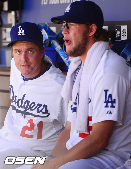 LA 다저스 시절 잭 그레인키(좌)와 클레이튼 커쇼 / OSEN DB