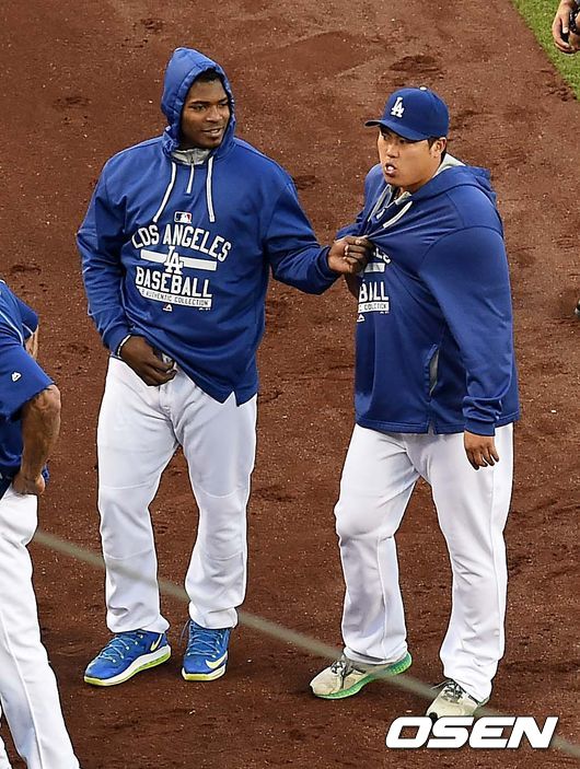 야시엘 푸이그와 류현진 / OSEN DB