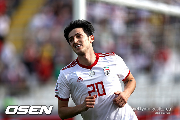 during the AFC Asian Cup Group D match between Vietnam and Iran at Al Nahyan Stadium on January 12, 2019 in Abu Dhabi, United Arab Emirates.