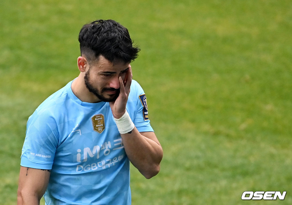 대구 세징야가 아쉬움의 눈물을 흘리고 있다. 2021.12.11 /jpnews@osen.co.kr