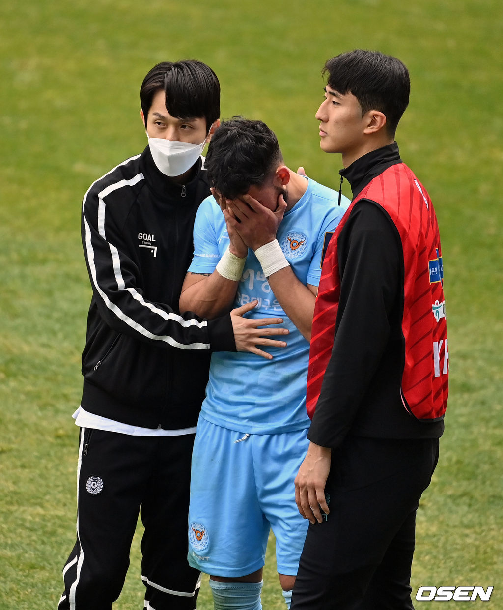 대구 세징야가 아쉬움을 눈물을 흘리고 있다. 2021.12.11 /jpnews@osen.co.kr