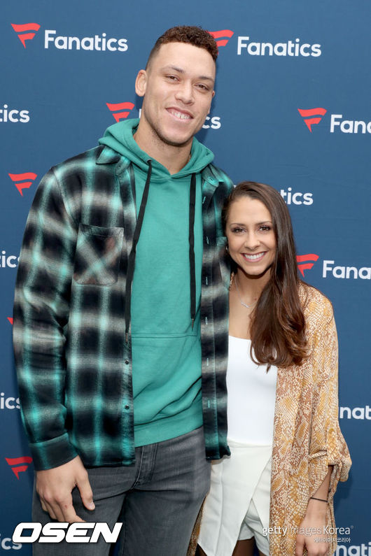 [사진] 지난 2020년 2월 플로리다주 마이애미 비치에서 열렸던 슈퍼볼 파티에 참석한 애런 저지-사만다 브랙시크 커플. ⓒGettyimages(무단전재 및 재배포 금지)