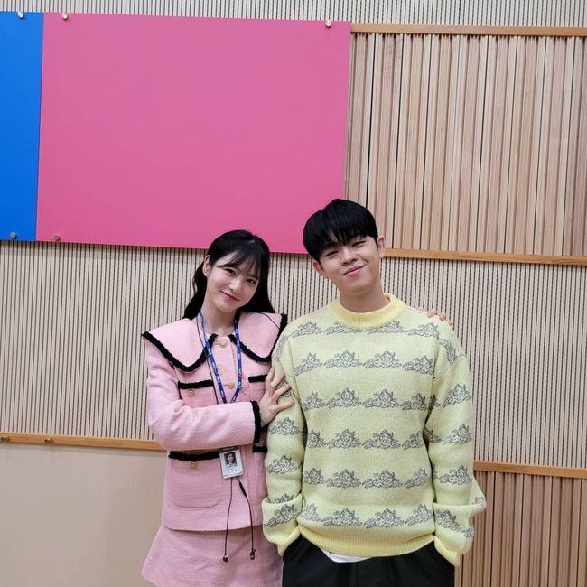 신예은의 볼륨을 높여요 공식 인스타그램