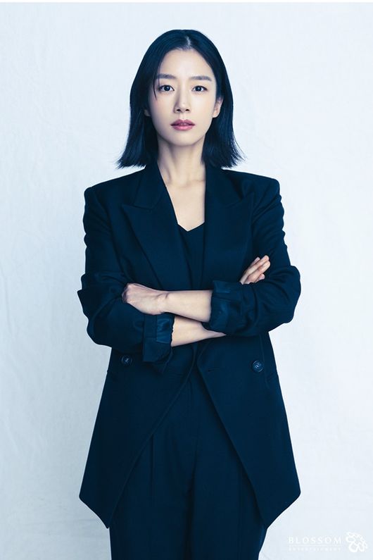 블러썸엔터테인먼트 제공