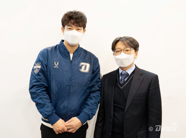 NC 박건우와 임선남 단장 / NC 다이노스 제공