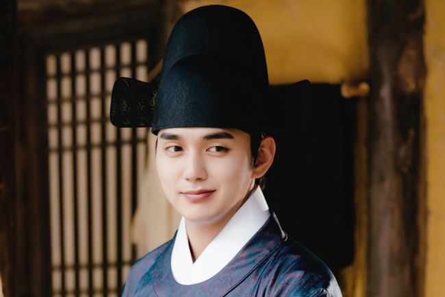 꽃피면달생각하고문화산업전문회사, 몬스터유니온, 피플스토리컴퍼니