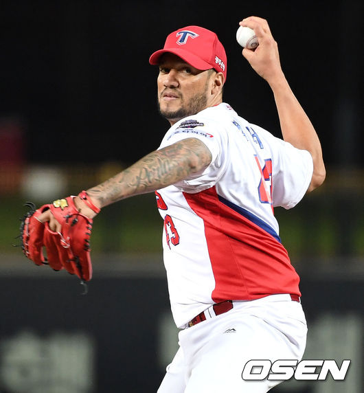 2017 우승을 이끈 헥터 노에시./OSEN DB