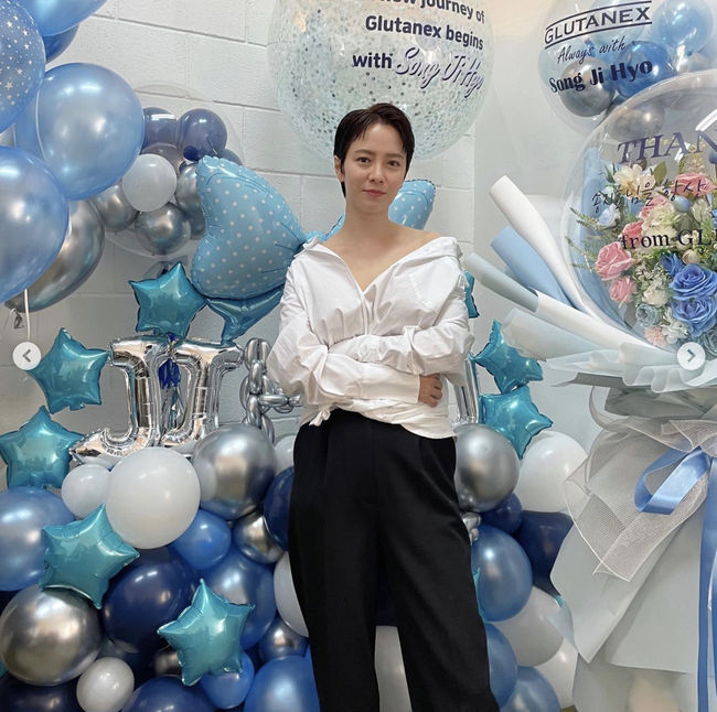 송지효 SNS