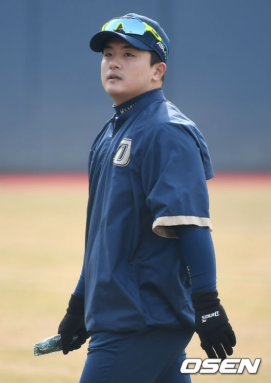 박건우 보상선수로 지목된 강진성 / OSEN DB