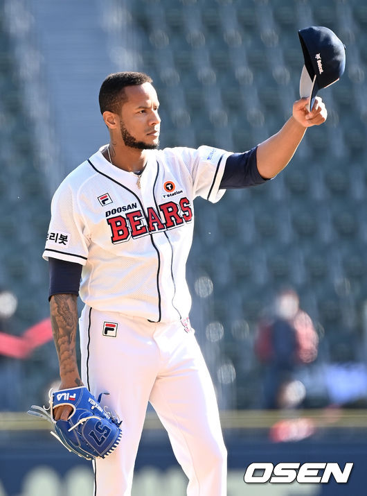 두산과 재계약에 성공한 아리엘 미란다 / OSEN DB