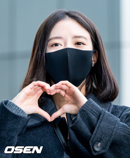 28일 오전 MBC 드라마 ‘옷소매 붉은 끝동’의 주연배우 이준호와 이세영이 서울 마포구 상암동 MBC 신사옥에서 MBC FM4U ‘정오의 희망곡-김신영입니다’ 생방송에 김신영을 대신해 스페셜DJ로 참석했다.