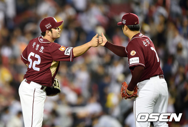 2015년 넥센 시절 박병호-손승락 /OSEN DB