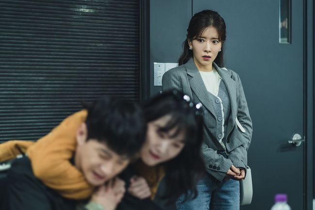 빅오션이엔엠, 슈퍼문 픽쳐스 제공