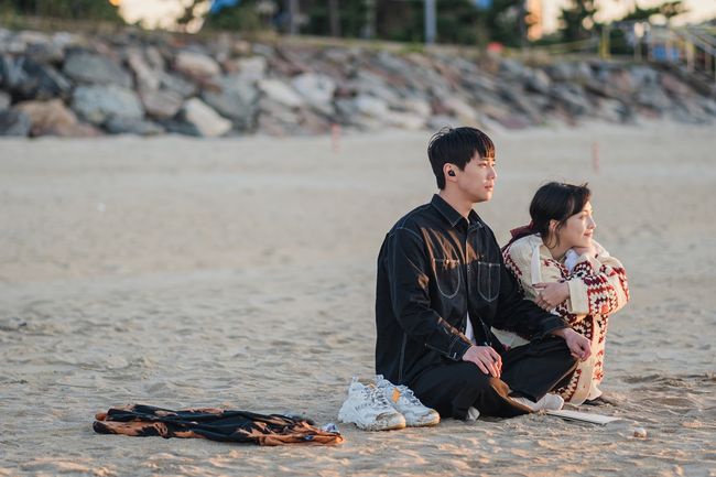 빅오션이엔엠, 슈퍼문 픽쳐스 제공