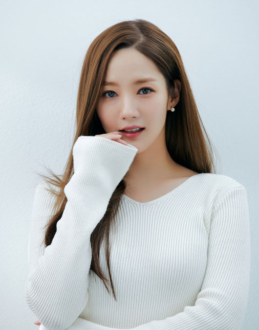 후크엔터테인먼트 제공