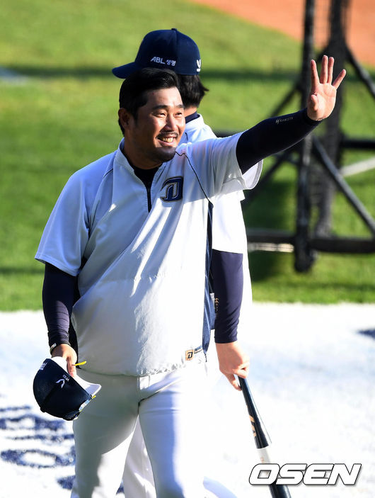 NC 다이노스 시절의 이호준 코치. / OSEN DB