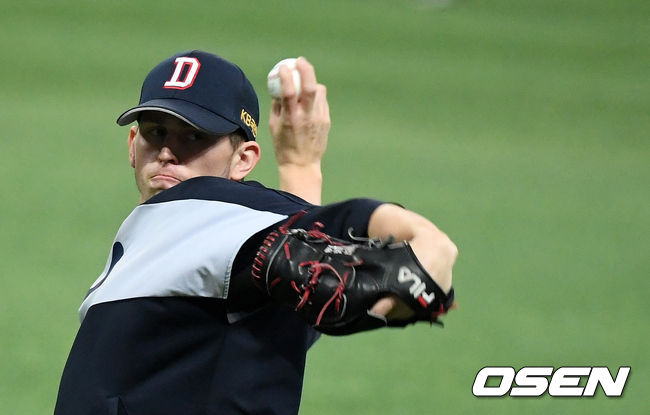 2020년 두산에서 활약한 뒤 20201년 ML 시애틀로 유턴에 성공한 크리스 플렉센. 플렉센은 이적료 포함 100만 달러에 KBO리그 무대를 밟았다. 하지만 이제 플렉센급 선수가 100만 달러에 한국을 택할 가능성은 사라졌다 /OSEN DB