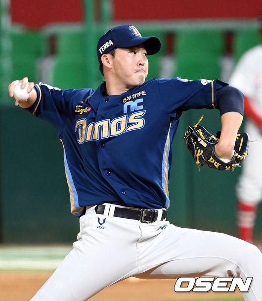 FA 손아섭의 보상선수로 지명 받은 문경찬 /OSEN DB