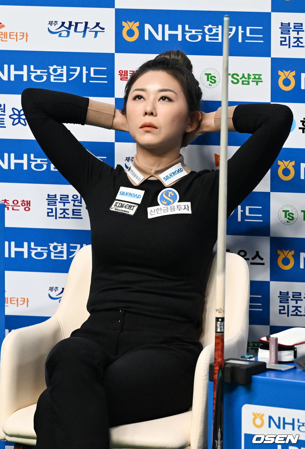 김가영이 3세트에 공중을 바라보며 생각에 잠겨 있다. 2022.01.03 /rumi@osen.co.kr