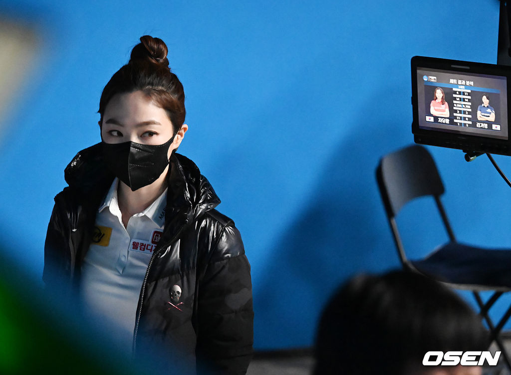 차유람이 김가영에게 세트 스코어 0–3으로 패한 후 퇴장하고 있다. 2022.01.03 /rumi@osen.co.kr